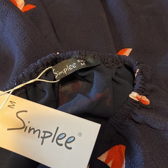 Simple NWT size medium - Picture 4 of 4